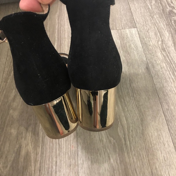 merona black and gold block sandals - Picture 3 of 4